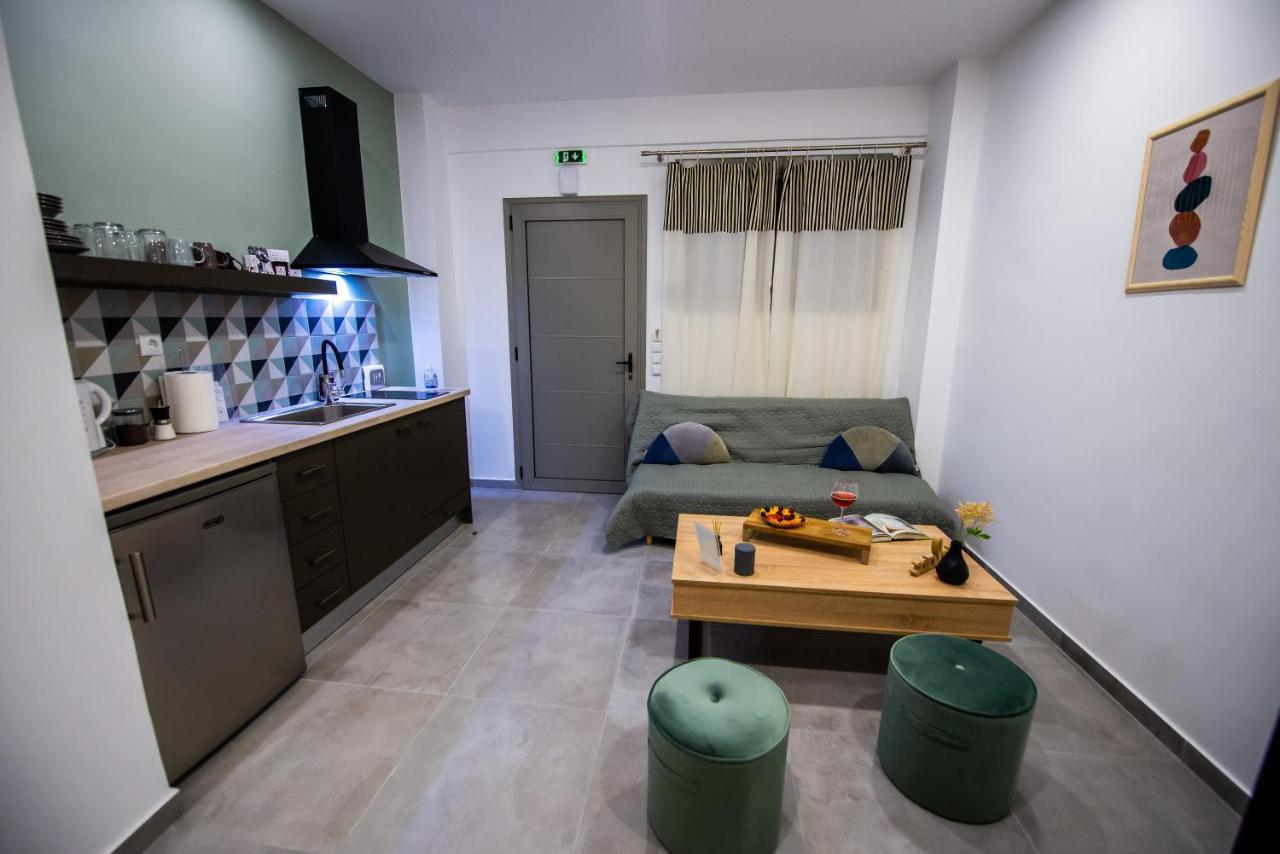 Indigo Apartment 1 Kalamata Esterno foto